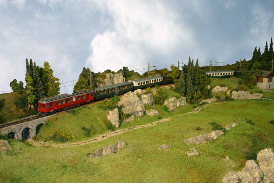 Unterwegs durch die schöne Berglandschaft